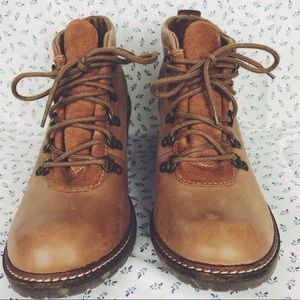 Size 9.5 tan booties